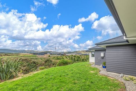 Photo of property in 42 Silicon Way, Fitzherbert, Palmerston North, 4410