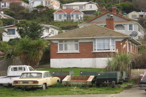 Photo of property in 205 Ravensbourne Road, Ravensbourne, Dunedin, 9022