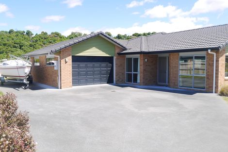 Photo of property in 41 Pukeko Way, Kinloch, Taupo, 3377