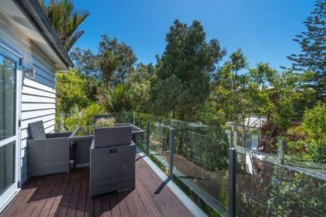 Photo of property in 2d Zion Road, Birkenhead, Auckland, 0626
