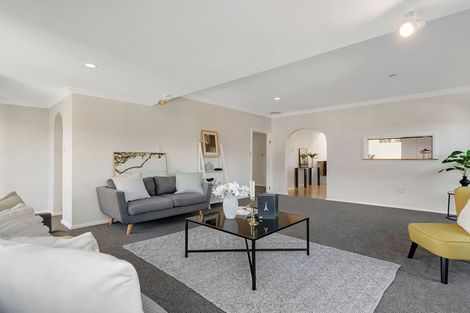 Photo of property in 40 Hinau Street, Tawa, Wellington, 5028