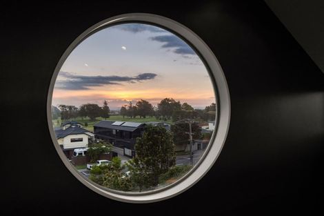 Photo of property in 231a Oceanbeach Road, Mount Maunganui, 3116