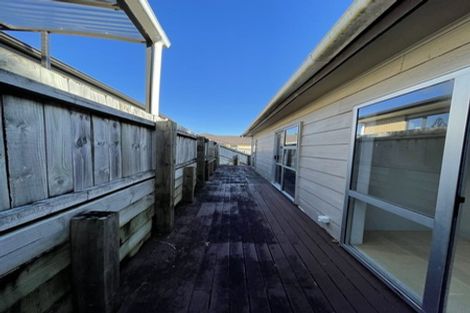 Photo of property in 94 Don Buck Road, Massey, Auckland, 0614