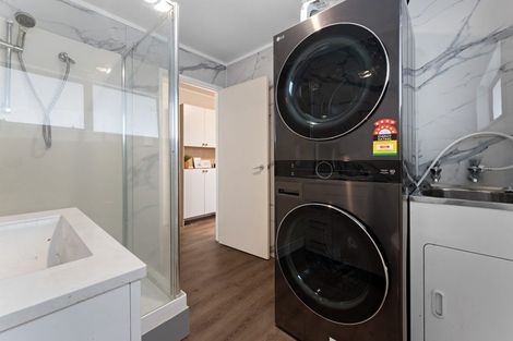 Photo of property in 1 Relko Crescent, Torbay, Auckland, 0630