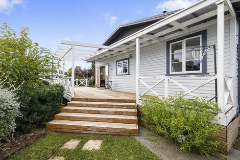 Photo of property in 7 Wheeler Place, Upper Vogeltown, New Plymouth, 4310