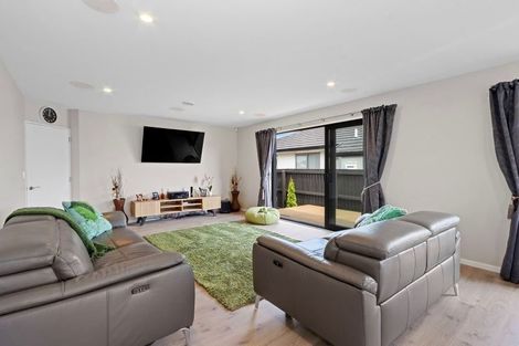 Photo of property in 8 Brightstone Crescent, Aranui, Christchurch, 8061