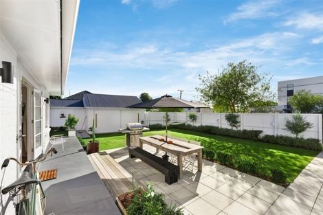 Photo of property in 141 Packe Street, Edgeware, Christchurch, 8013