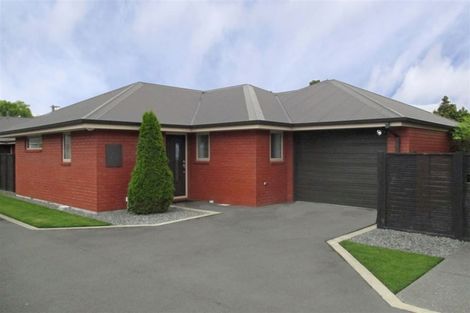 Photo of property in 2/17 Hansons Lane, Upper Riccarton, Christchurch, 8041