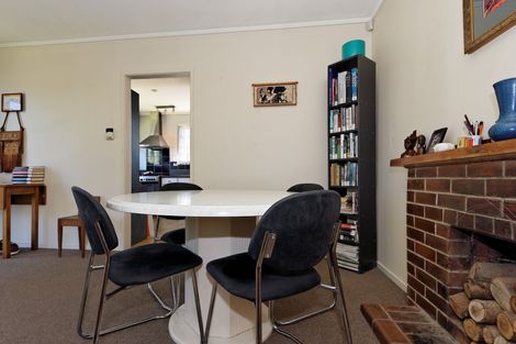 Photo of property in 16 Woodglen Road, Glen Eden, Auckland, 0602