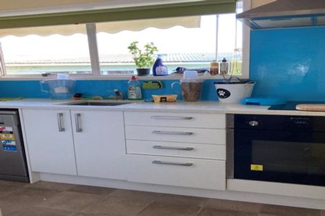 Photo of property in 2/36 Blacklock Avenue, Henderson, Auckland, 0612