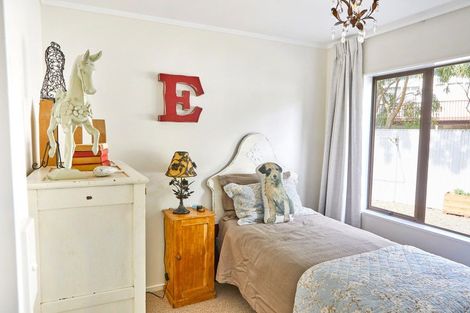 Photo of property in 14 Kuku Street, Te Awanga, 4102