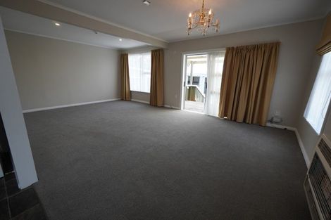 Photo of property in 9 Bristol Crescent, Roslyn, Palmerston North, 4414