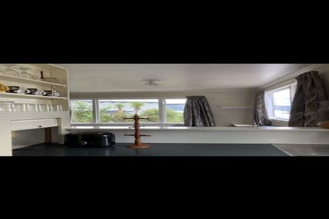 Photo of property in 38 Marine Parade, Macandrew Bay, Dunedin, 9014
