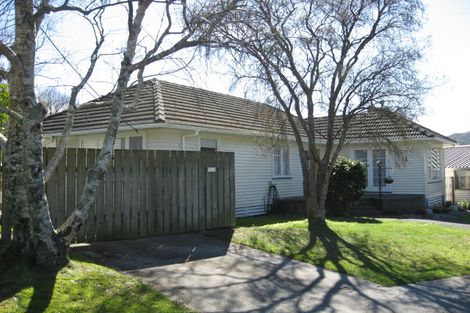 Photo of property in 5 Dublin Street, Wainuiomata, Lower Hutt, 5014