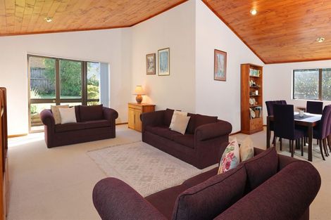Photo of property in 13 Vintage Drive, Henderson, Auckland, 0612