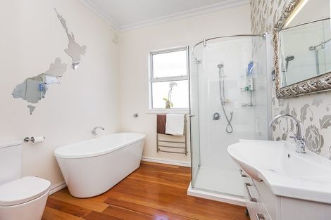 Photo of property in 10 Queen Street, Petone, Lower Hutt, 5012