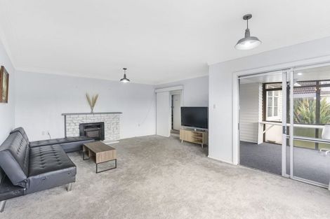 Photo of property in 47 Mcannalley Street, Manurewa East, Auckland, 2102