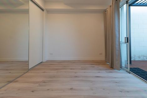 Photo of property in 2/268a Onewa Road, Birkenhead, Auckland, 0626