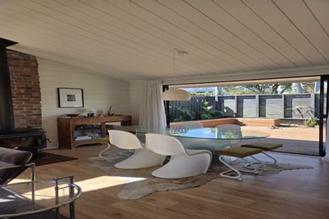 Photo of property in 73 Mcfarlane Street, Oakura, 4314