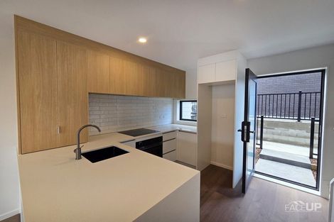 Photo of property in 3/10 Ngaroma House Drive, Hobsonville, Auckland, 0616