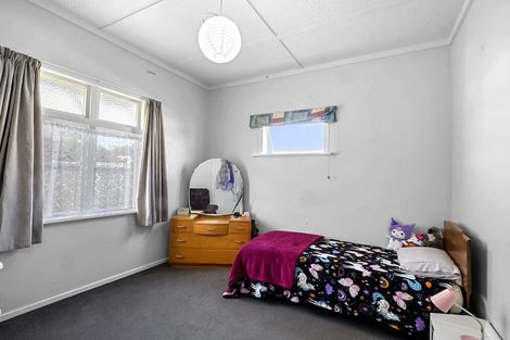 Photo of property in 7 Wheeler Place, Upper Vogeltown, New Plymouth, 4310