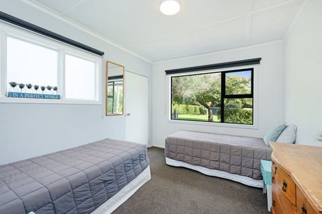Photo of property in 33 Arcus Road, Te Horo, Otaki, 5582