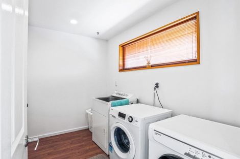 Photo of property in 19 Courtfield Close, Parklands, Christchurch, 8083