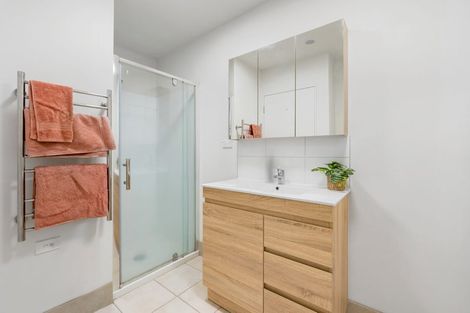 Photo of property in Bay Palms Apartments, 2/30c Bute Road, Browns Bay, Auckland, 0630