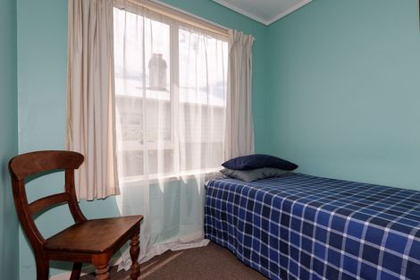 Photo of property in 16 Woodglen Road, Glen Eden, Auckland, 0602