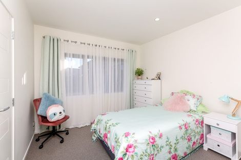Photo of property in 30 Redwood Crescent, Hurdon, New Plymouth, 4310