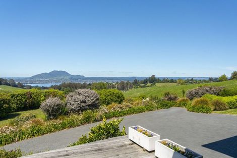 Photo of property in 48 Stewart Glen, Acacia Bay, Taupo, 3385