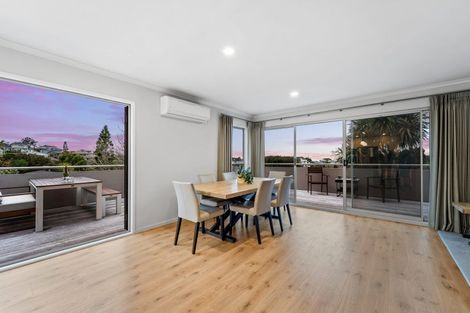 Photo of property in 107 Braemar Road, Castor Bay, Auckland, 0620