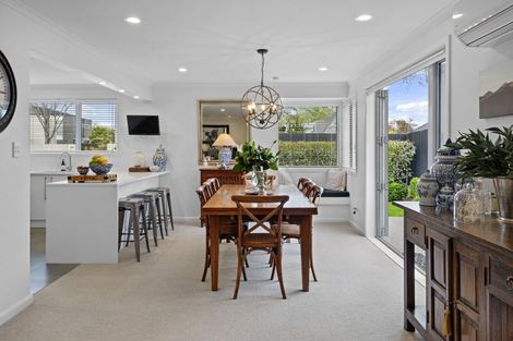 Photo of property in 56 Fendalton Road, Fendalton, Christchurch, 8014