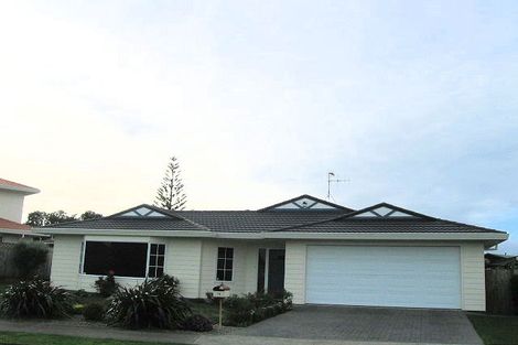 Photo of property in 11 Beach Haven Place, Paraparaumu Beach, Paraparaumu, 5032