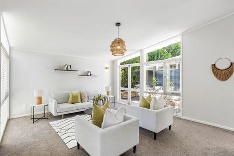 Photo of property in 4 Gladys Avenue, Glenfield, Auckland, 0629