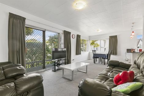 Photo of property in 25 Glennandrew Drive, Half Moon Bay, Auckland, 2012