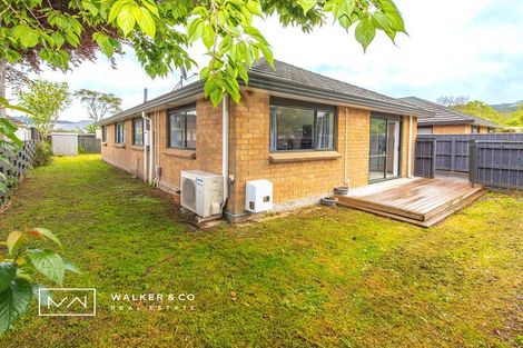 Photo of property in 2 Bathurst Street, Heretaunga, Upper Hutt, 5018