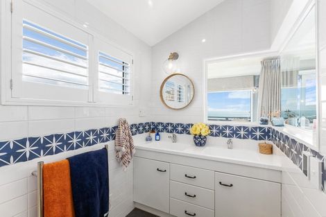 Photo of property in 120a Motuhara Road, Plimmerton, Porirua, 5026