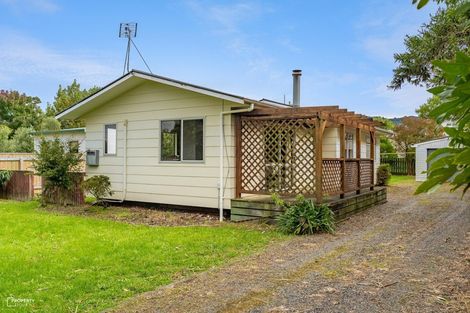 Photo of property in 38 Waite Street, Featherston, 5710