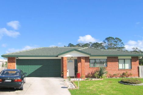 Photo of property in 26 Parkcrest Drive, Henderson, Auckland, 0612