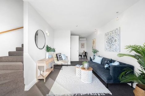 Photo of property in 2/1a Elizabeth Street, Petone, Lower Hutt, 5012