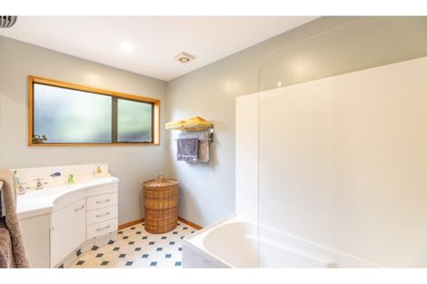 Photo of property in 5 Lachie Griffen Rise, Governors Bay, Lyttelton, 8971