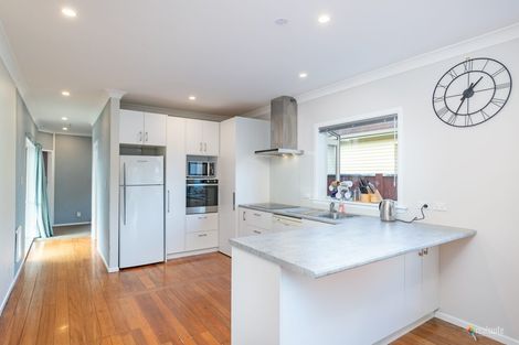 Photo of property in 17 Murray Street, Wallaceville, Upper Hutt, 5018