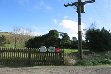 Photo of property in 56 Pahiatua Aokautere Road, Aokautere, Palmerston North, 4471