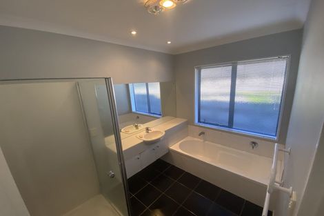 Photo of property in 10 Somerton Drive, Huntington, Hamilton, 3210