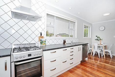 Photo of property in 52 Highfield Terrace, Newfield, Invercargill, 9812