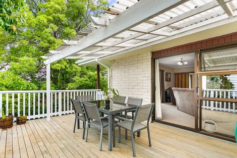 Photo of property in 17 Zita Maria Drive, Massey, Auckland, 0614