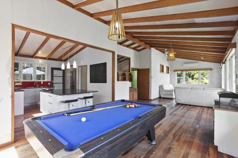 Photo of property in 39 Arapito Road, Titirangi, Auckland, 0604