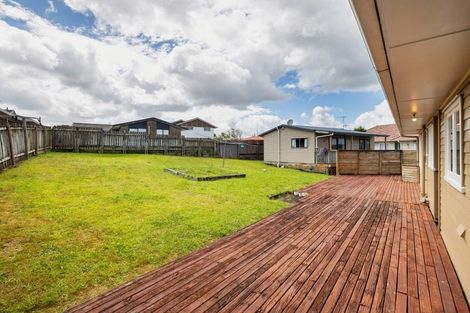 Photo of property in 21 Waitaki Street, Henderson, Auckland, 0612