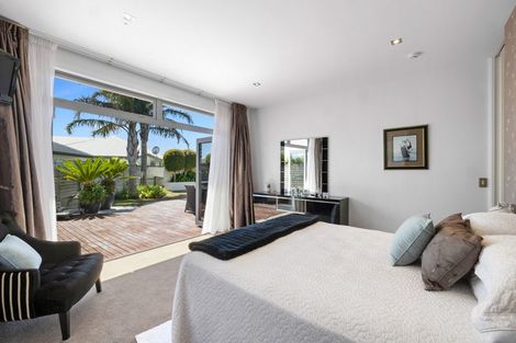 Photo of property in 3 St Andrews Parkway, Waiwhakaiho, New Plymouth, 4312